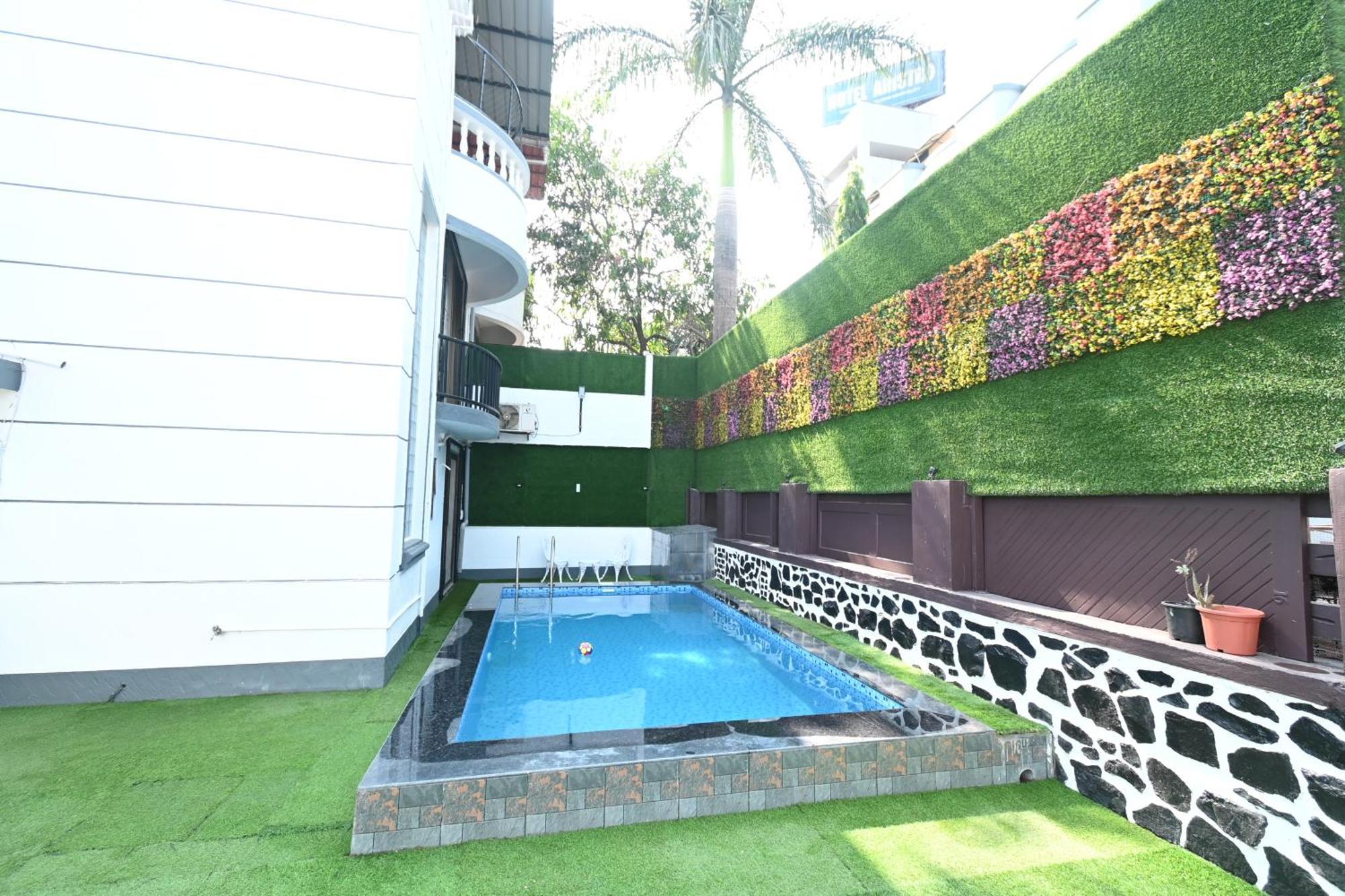 Emerald Villa Lonavala Esterno foto